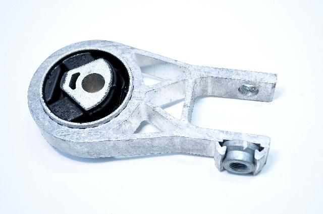 Опора задняя (подушка/вилка/гитара) двигателя/КПП Ducato 2.2-2.3 (250)/Boxer/Jumper 06> MAGNETI MARELLI 030607010046