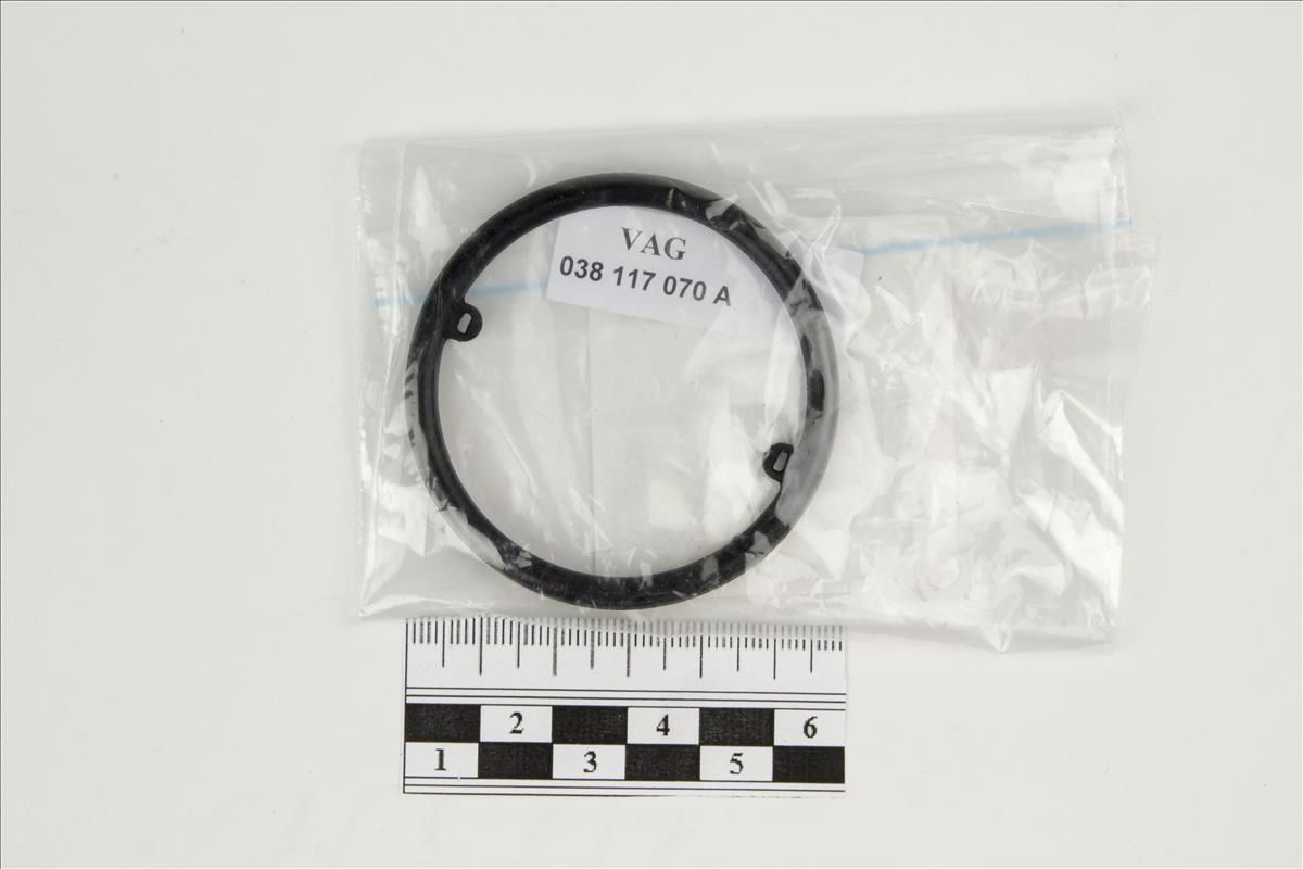 Прокладка масляного радиатора Crafter VAG 038117070A