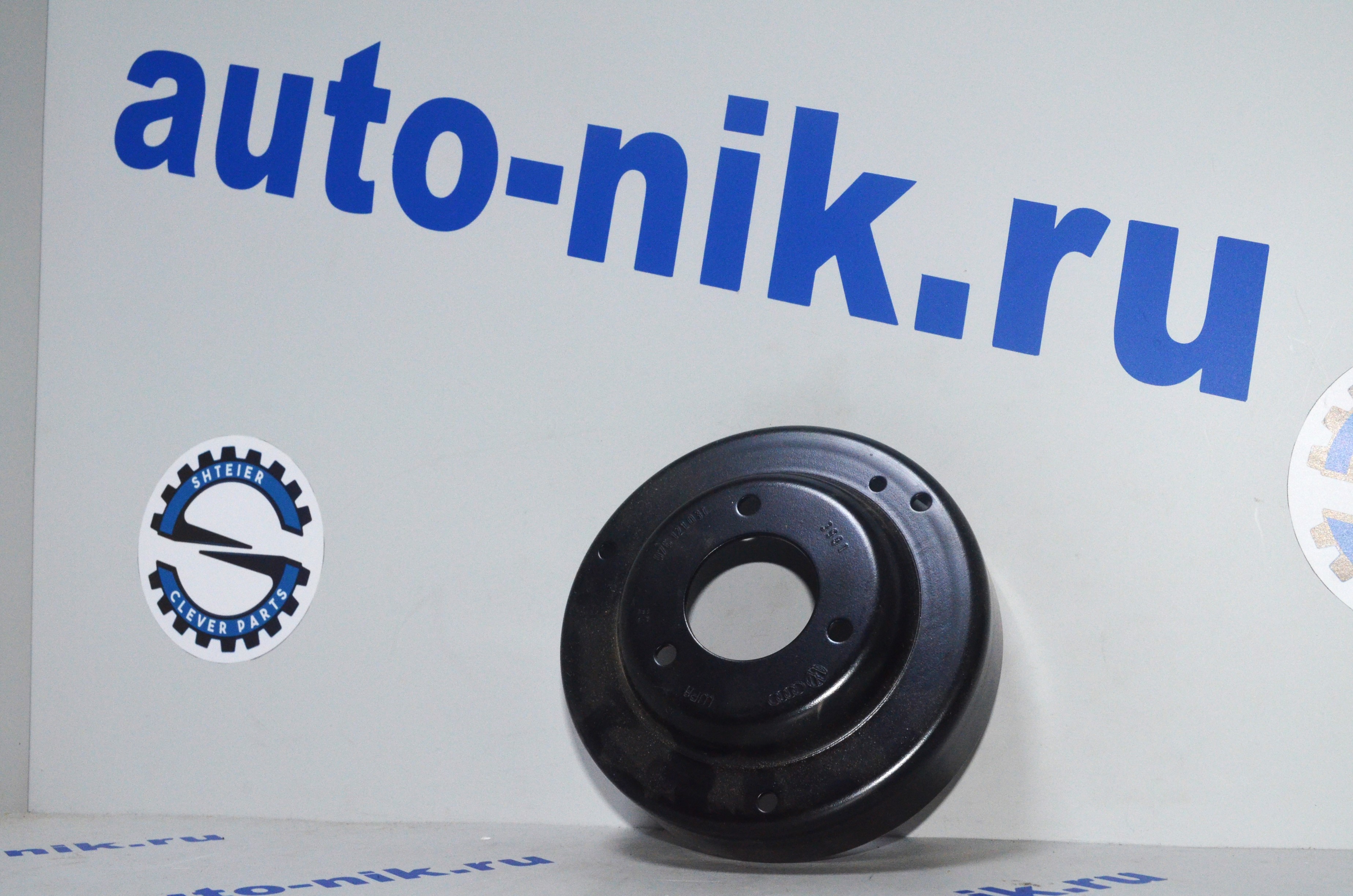 Шкив поликлинового ремня VW Crafter 06-16г VAG 076121031