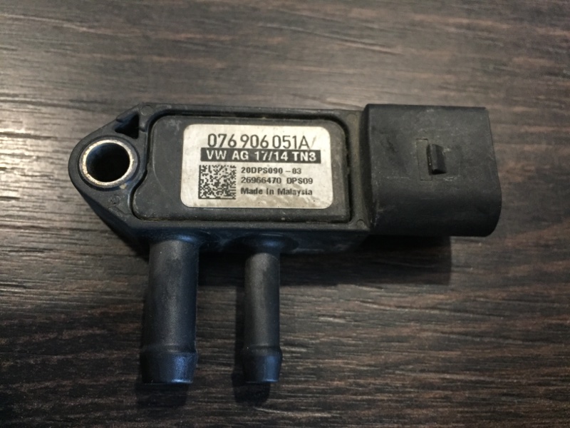 Датчик разности давления выхлопных газов VW Crafter 2.5D/VAG 1.9 2.0 2.5 TDI 04- 076906051A