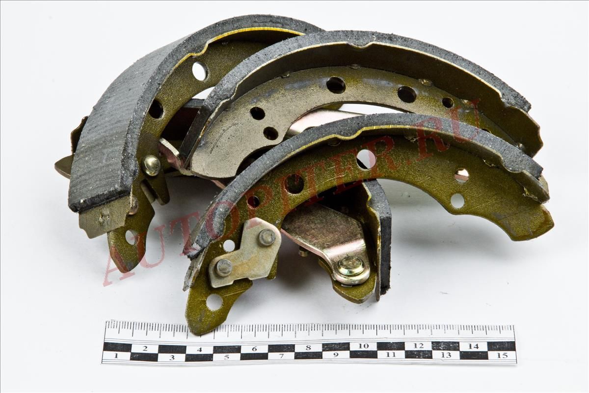 Колодки тормозные задние барабанные к-кт CHERY Amulet A113502170