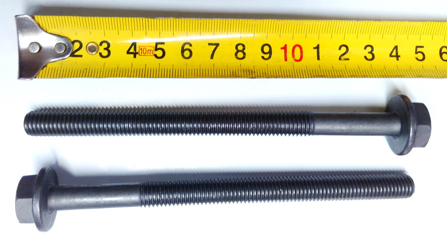 Болт ГБЦ (длинный, на машине 10 шт) (JMC) Boxer 3/Ford 2,2 155 л.с. FORD JMC 1372302