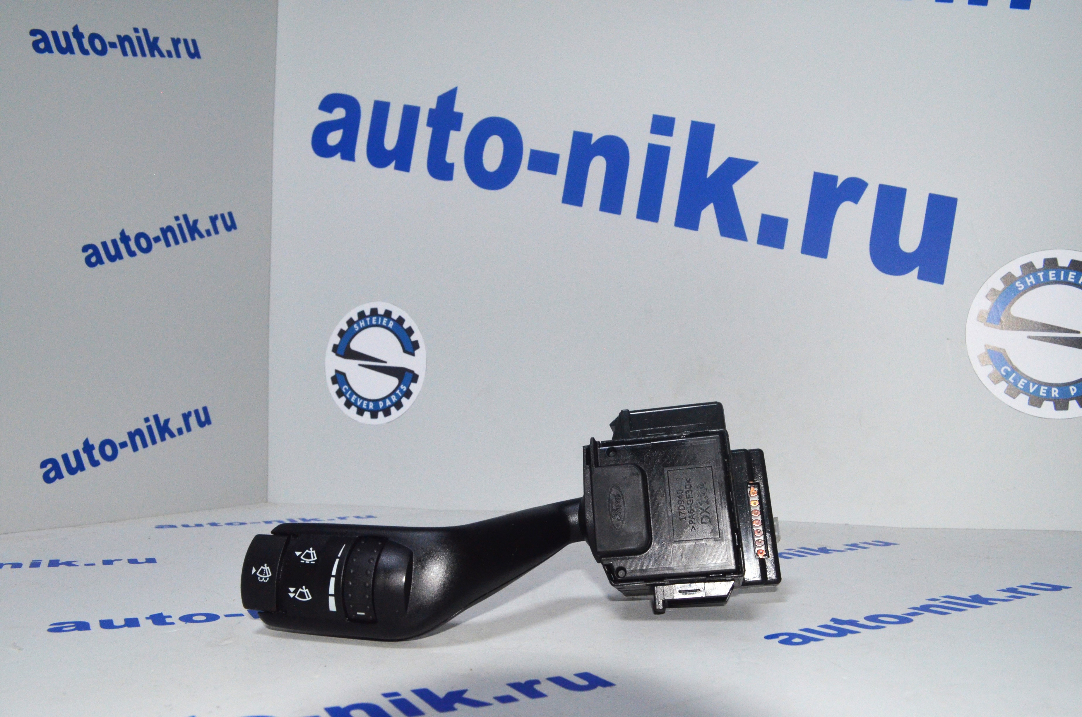 Переключатель дворников(JMC) подрулевой правый (лоб. стекл.) Transit 06~ FORD JMC 1383689