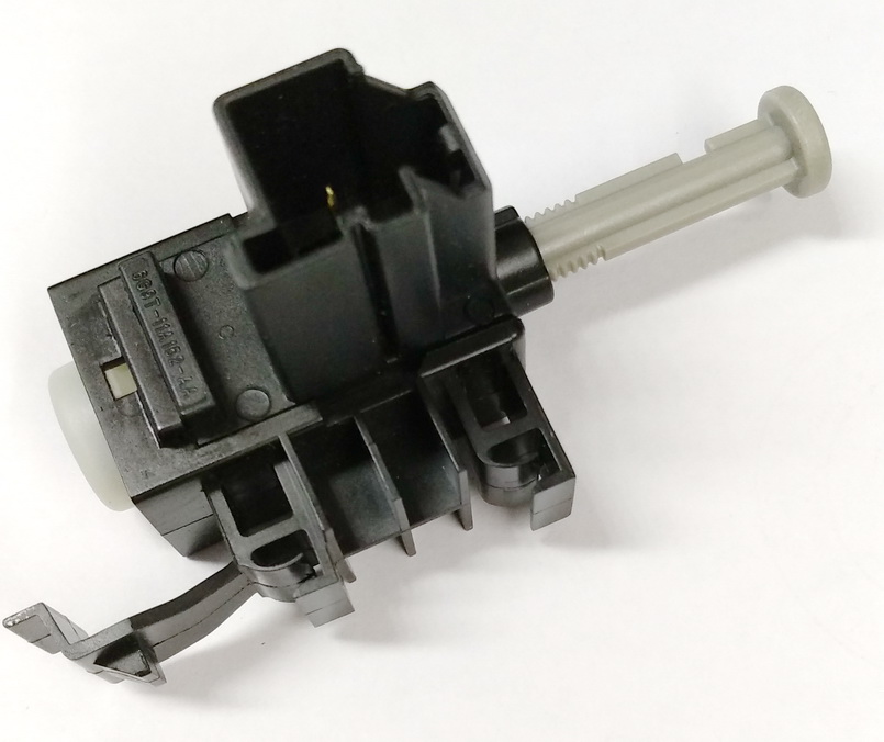 Датчик выключения стоп-сигнала (лягушка сцепления ) (JMC) Transit 2014- FORD JMC 1439868