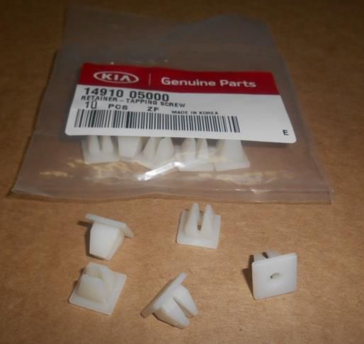 Клипса (фиксатор) внутренней панели крышки багажника Accent/Sonata/Santa Fe/Tucson/Sorento 09- HYUNDAI 1491005000