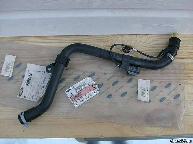 Патрубок вентиляции картерных газов (шланг сапуна) с подогревом Transit 2.4 (140 лс) 06- FORD 1680029