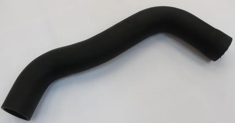 Патрубок интеркулера впускной левый силикон Transit 2.2 155 11- CARUM 174914412