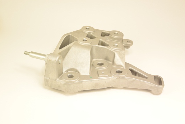 Кронштейн опоры двигателя лев Boxer/Citroen/Ducato (250) 06-> CITROEN/PEUGEOT 182132