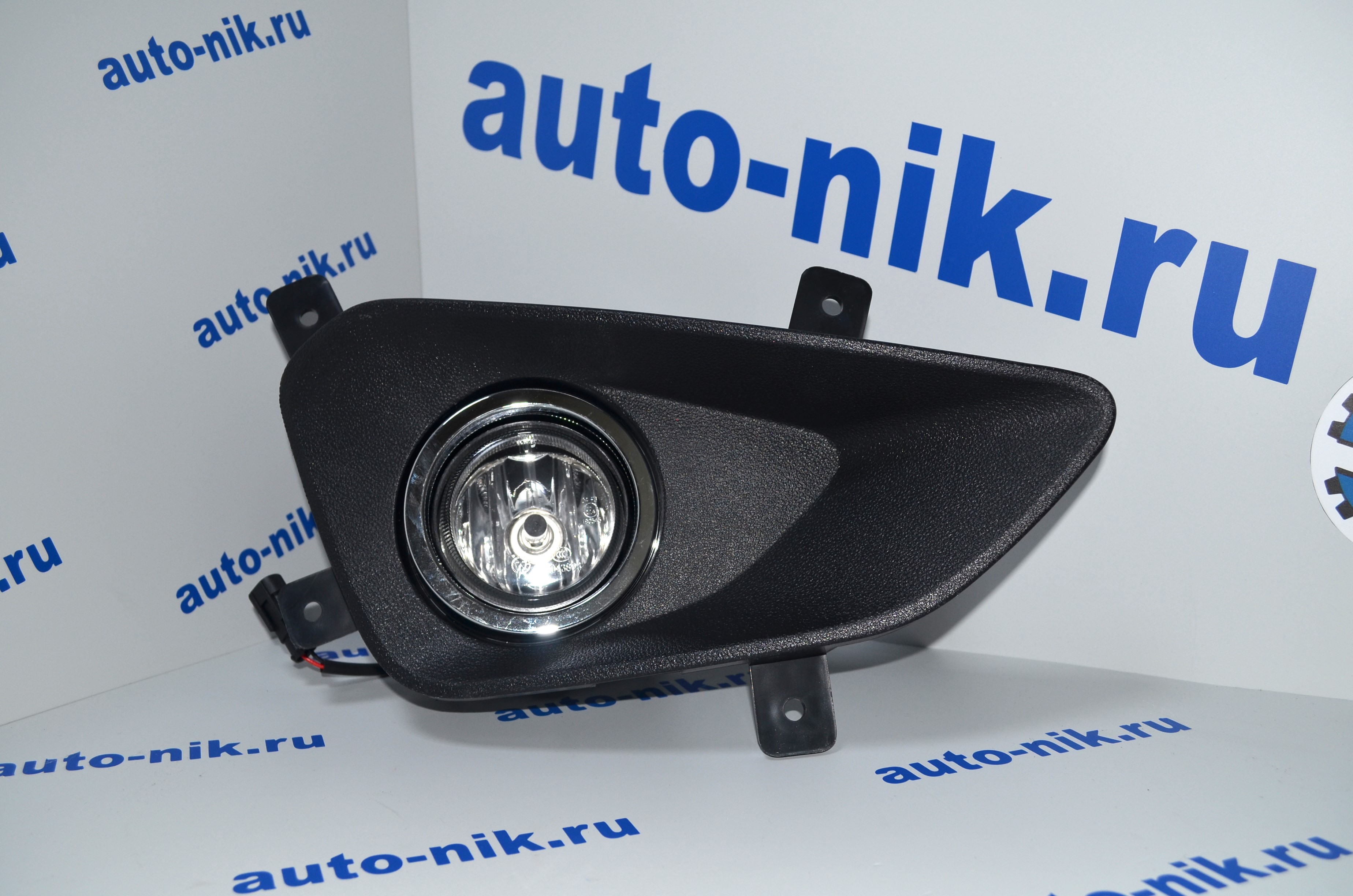 Фара противотуманная правая LED ZK6128HN YUTONG 411600321