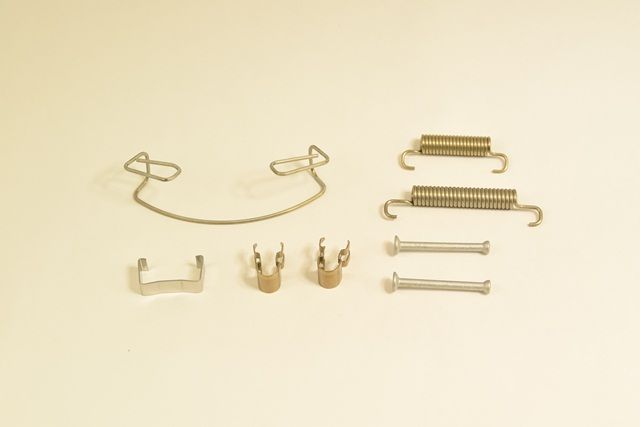 Ремкомплект стояночного тормоза  (пружинки солдатики)  Daily 06-> IVECO 42556902