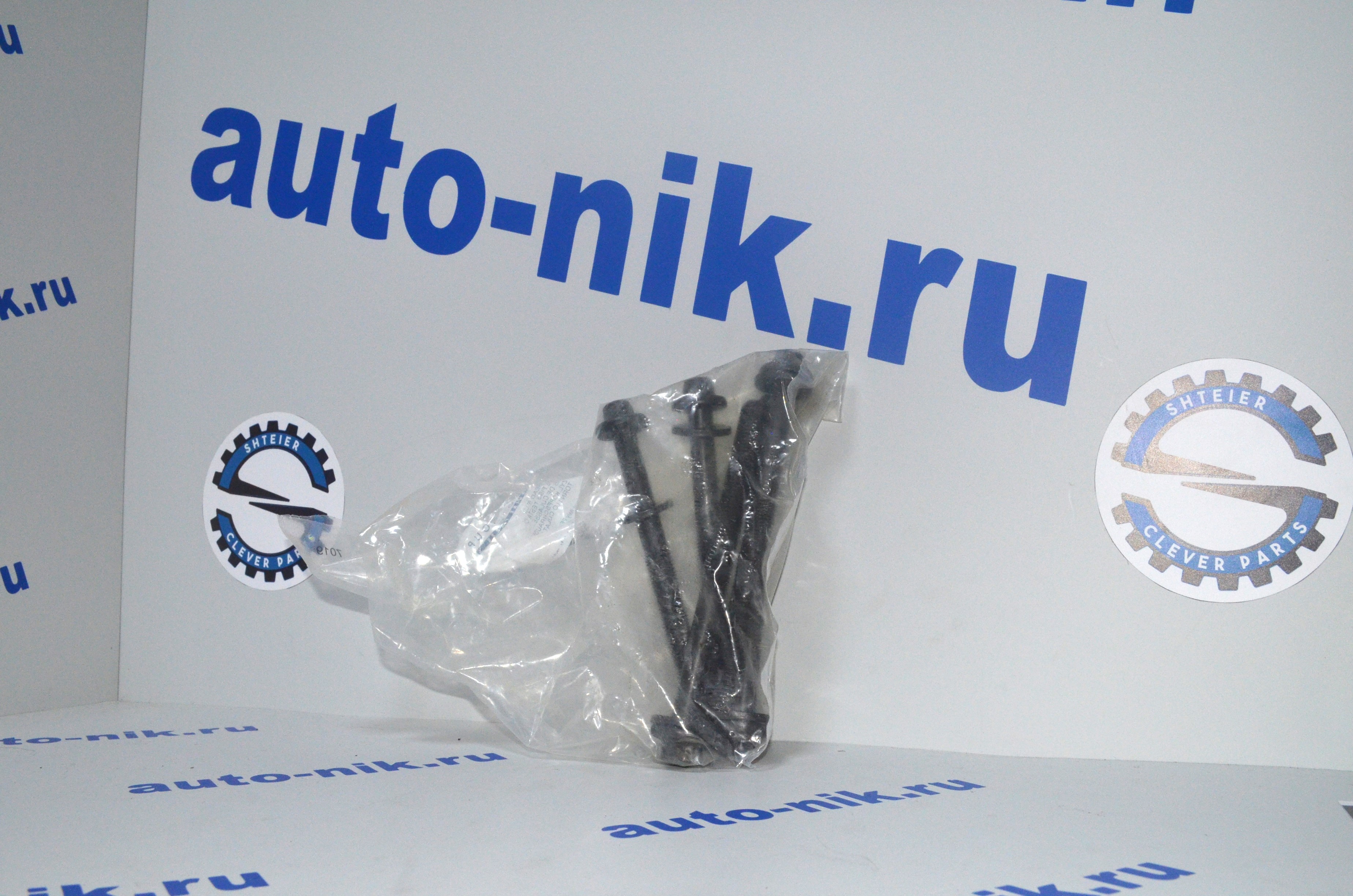 Болт ГБЦ (д.б. 4 шт) Daily/Ducato 2.3 IVECO 500347040