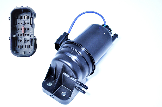 Фильтр топливный в сборе с кроншт. Daily 3 12-> IVECO 5801403122