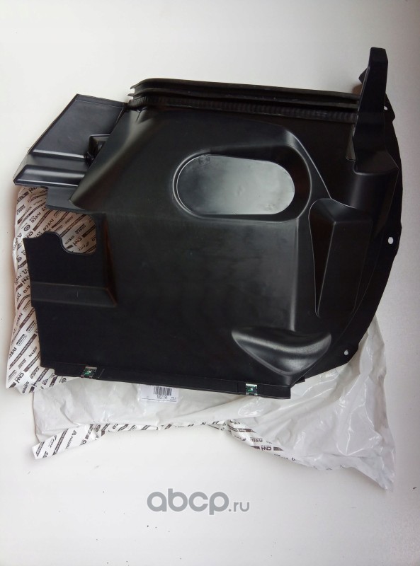 Подкрылок передний левый  Daily III 35С/50С IVECO 3802194