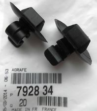 Клипса (фиксатор) кронштейна капота Peugeot 1007/106/3008/407/5008/605/806/Partner Tepee CITROEN/PEUGEOT 792834