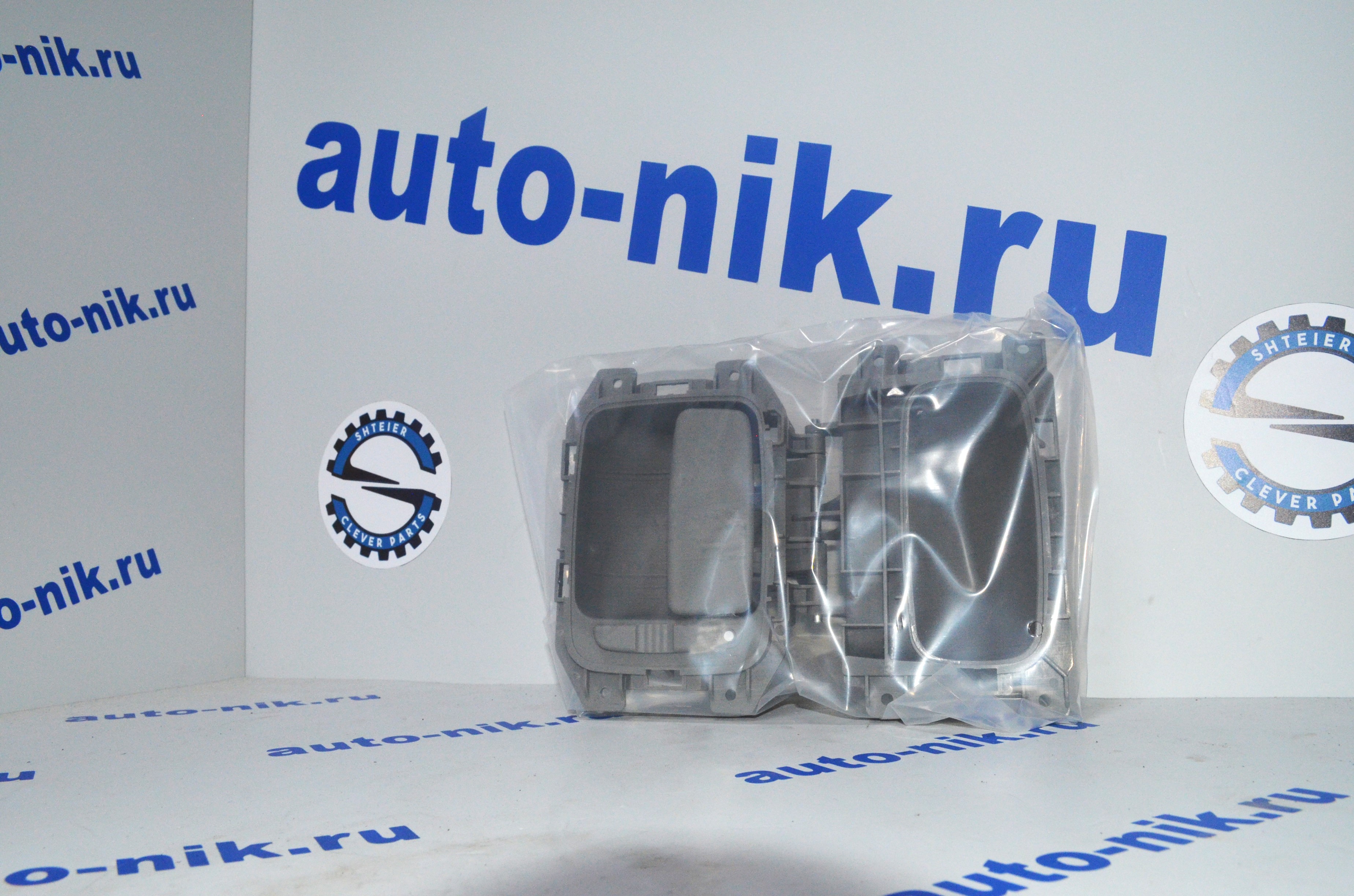 Ручка открывания задней правой двери внутреняя MB Sprinter W906,VW Crafter 06> SHTEIER SHT 070-04-C07